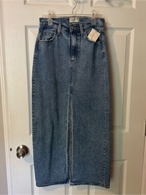 Universal Thread Blue Straight-Leg Denim Skirt